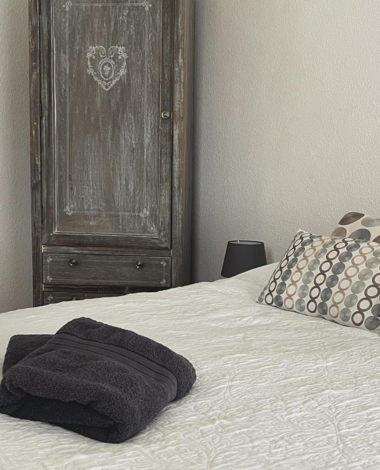 Perigueux T2 Proche Du Quartier Historique Apartment Luaran gambar