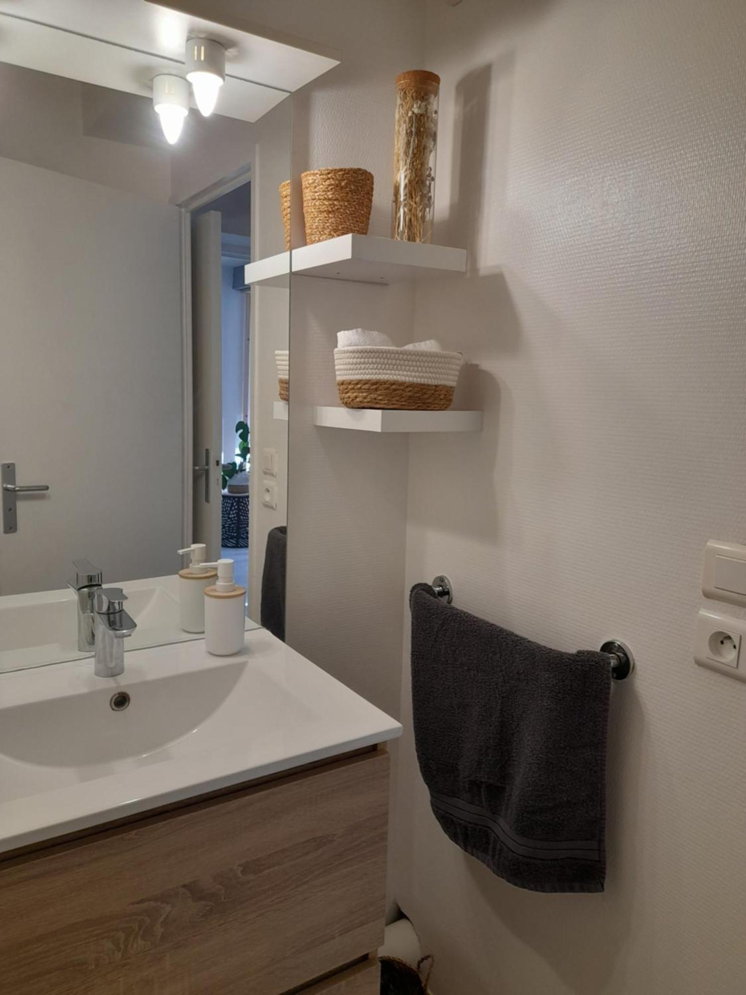 Perigueux T2 Proche Du Quartier Historique Apartment Luaran gambar