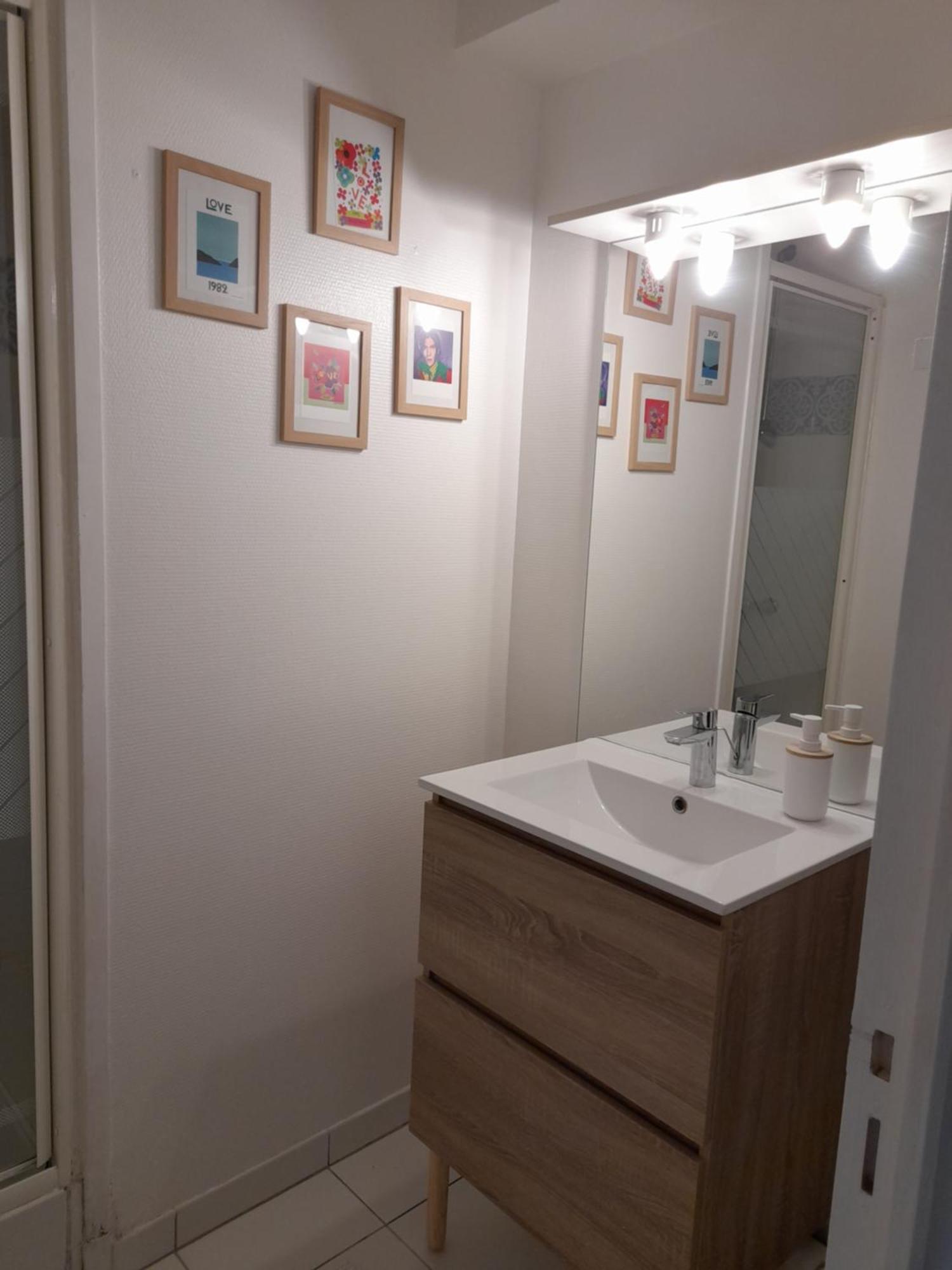 Perigueux T2 Proche Du Quartier Historique Apartment Luaran gambar
